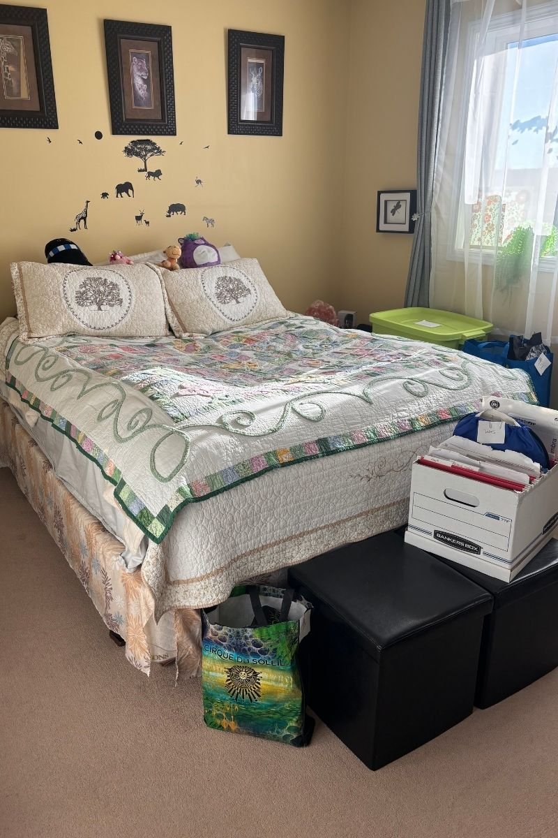 Closet & Bedroom