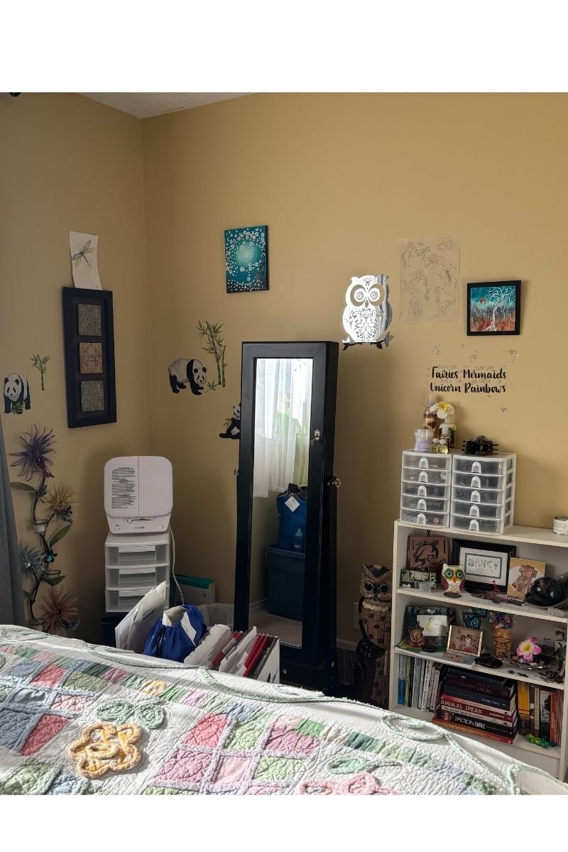 Closet & Bedroom